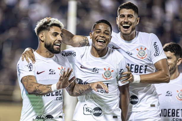 Flamengo x Corinthians – Escalações, onde assistir e palpites (11/05)