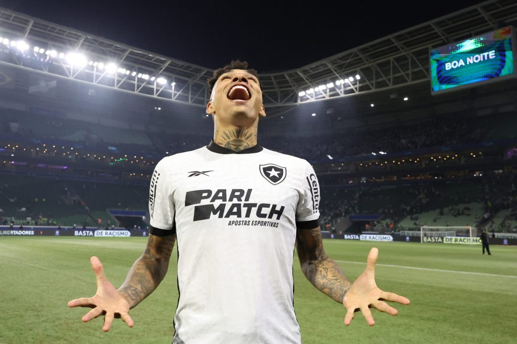 Igor Jesus em ação pelo Botafogo