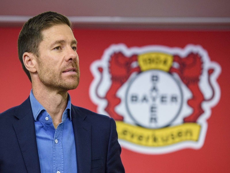 Xabi Alonso como treinador do Bayer Leverkusen - Reprodução: Yandex
