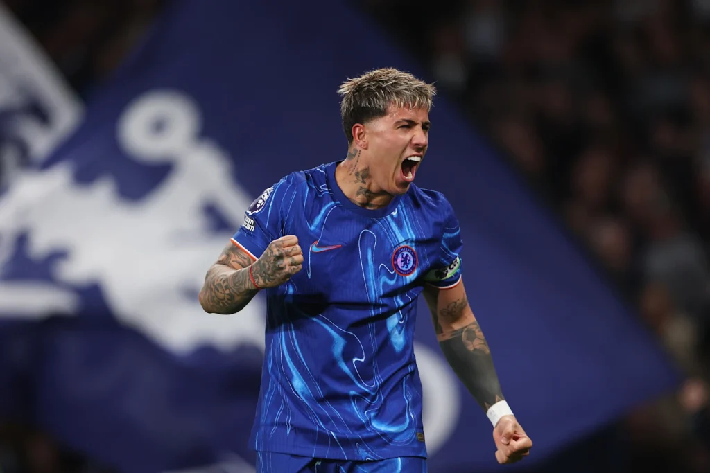 Enzo Fernandez em ação pelo Chelsea