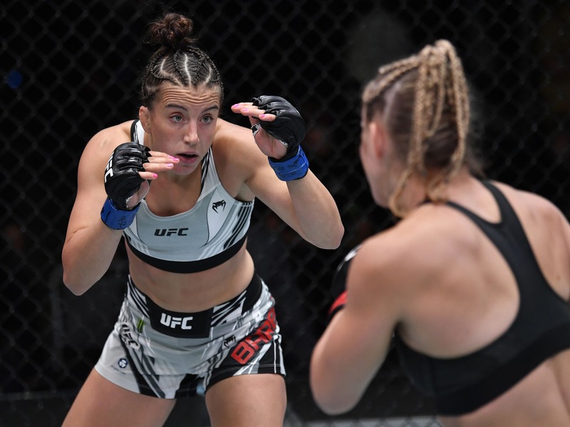 Maycee Barber em luta pelo UFC - Reprodução: Yandex