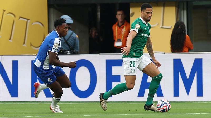 Jogadores de Palmeiras e Porto em partida do Mundial de Clubes - Foto: Cesar Greco/Palmeiras - Reprodução: Filckr Palmeiras