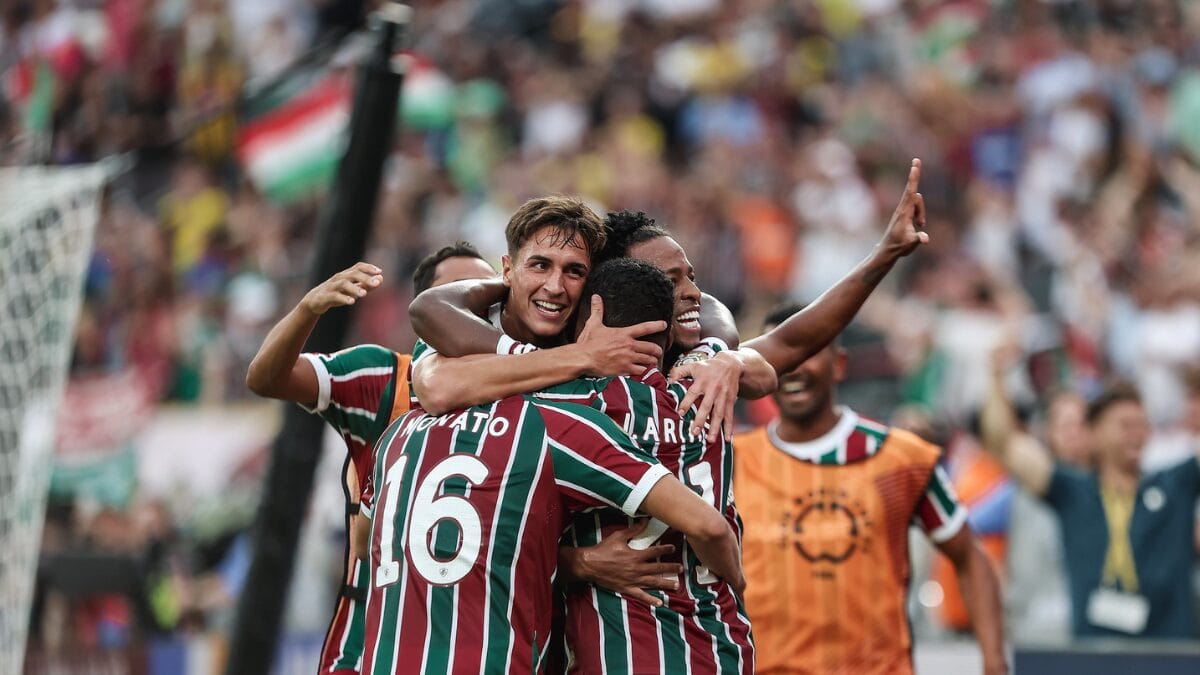 Jogadores do Fluminense em ação