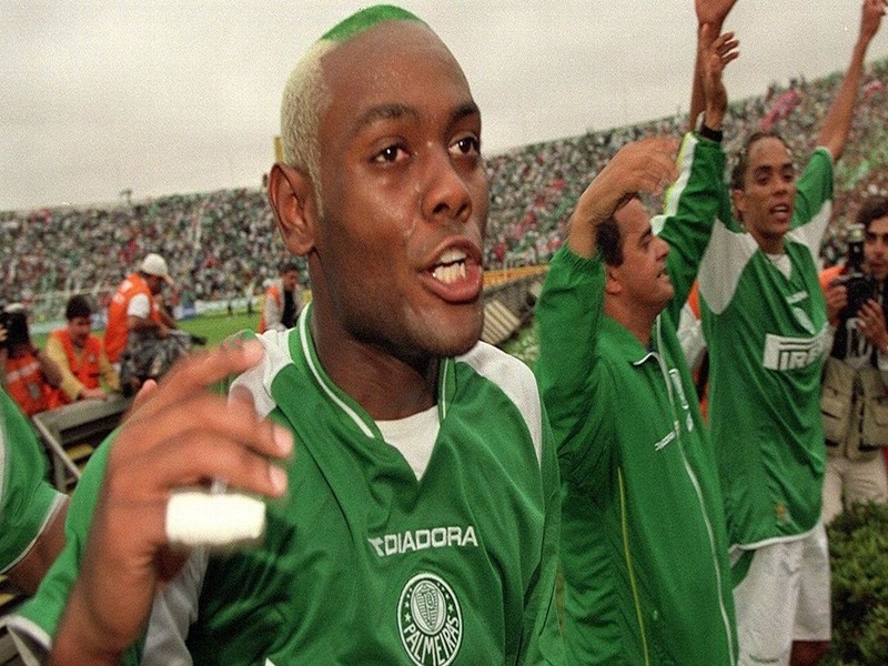 Vagner Love pelo Palmeiras em 2003 - Foto: Marcelo Ferrelli / Gazeta Press - Reprodução: Divulgação