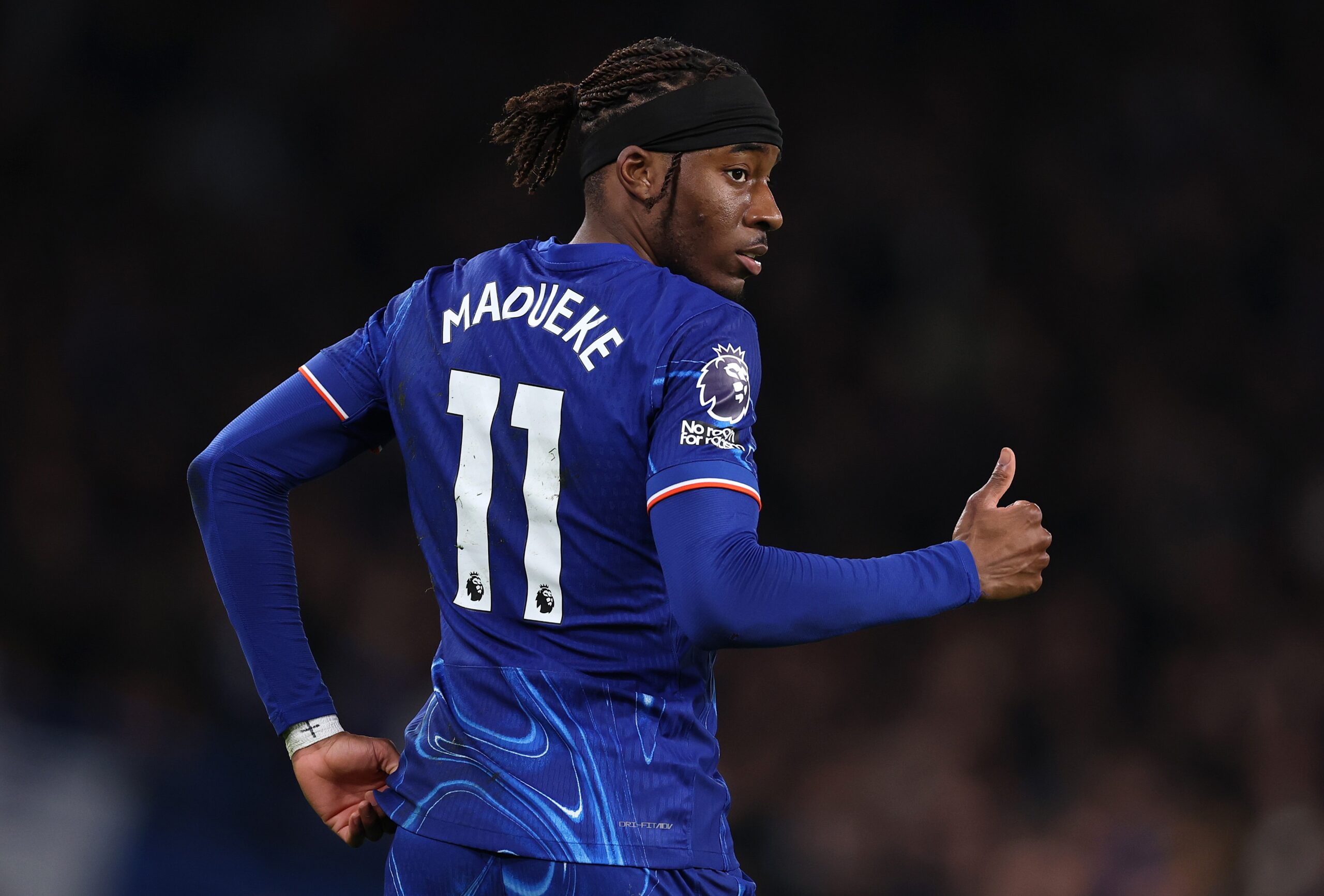 Madueke acerta salário com rival e deve deixar o Chelsea