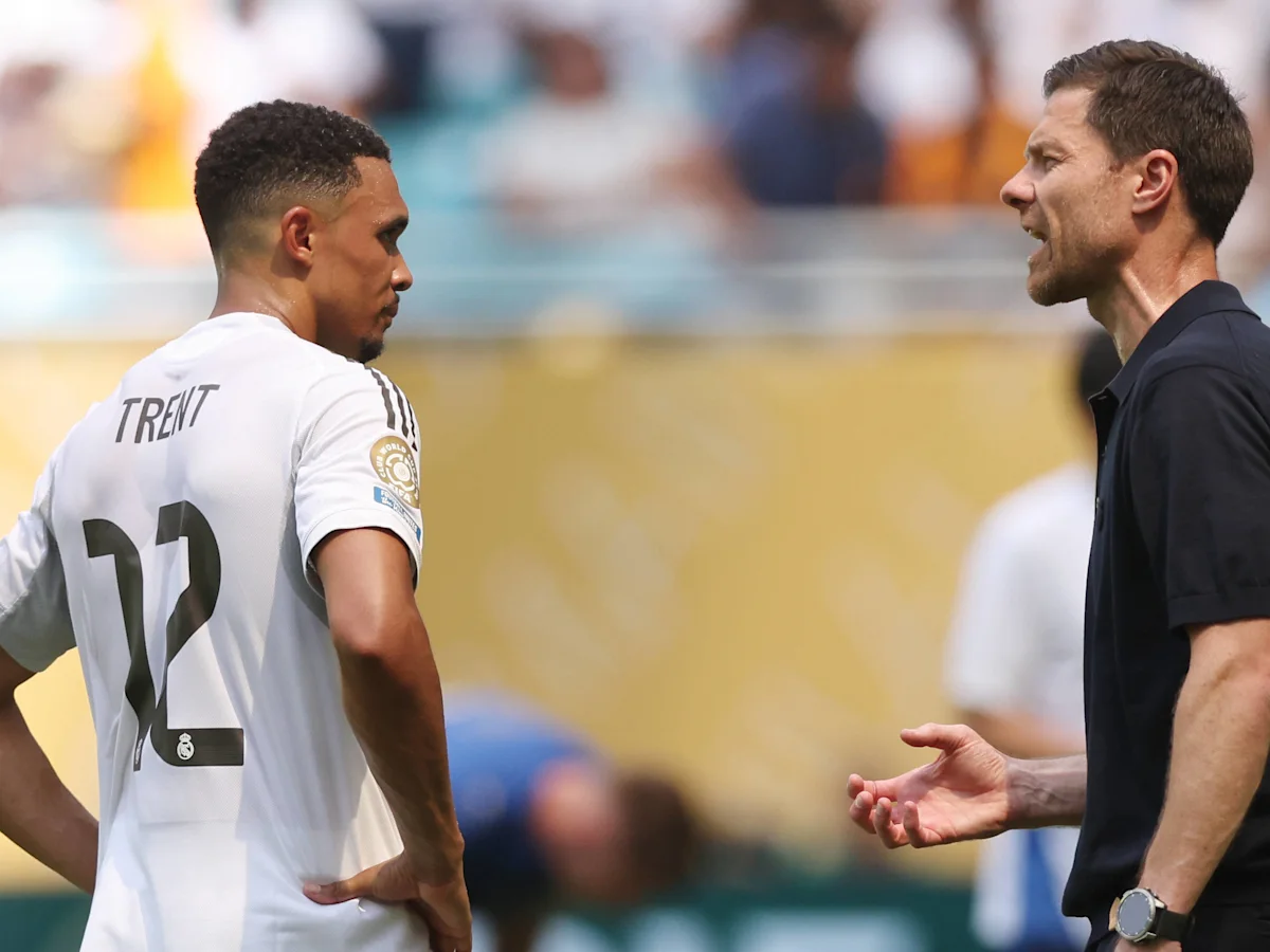 Xabi e Trent pelo Real Madrid