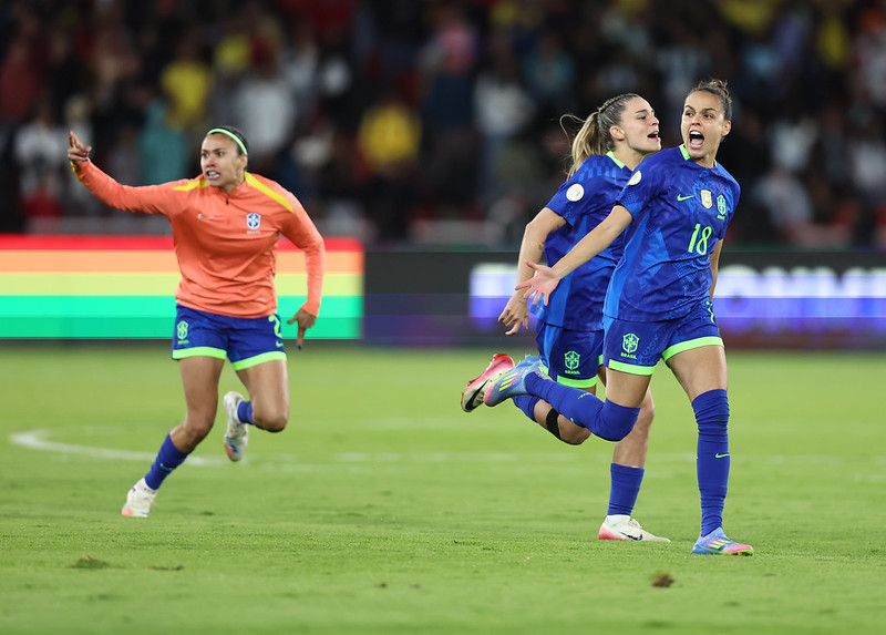 Jogadoras brasileiras celebram título da Copa América Feminina - Foto: Lívia Villas Boas / CBF - Reprodução: Flickr CBF