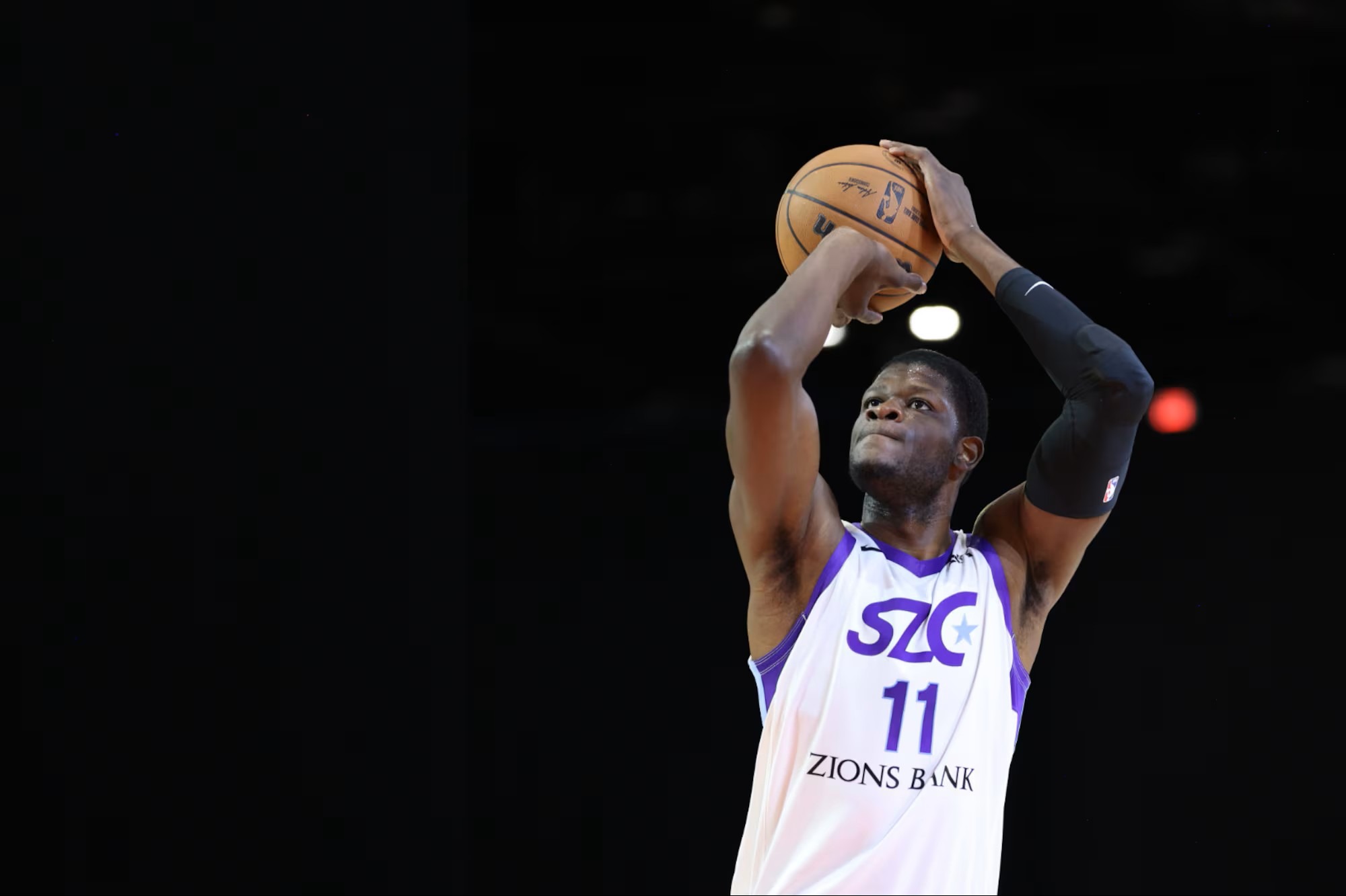 Melhores plataformas com streaming para apostas NFL e NBA no Brasil em 2026