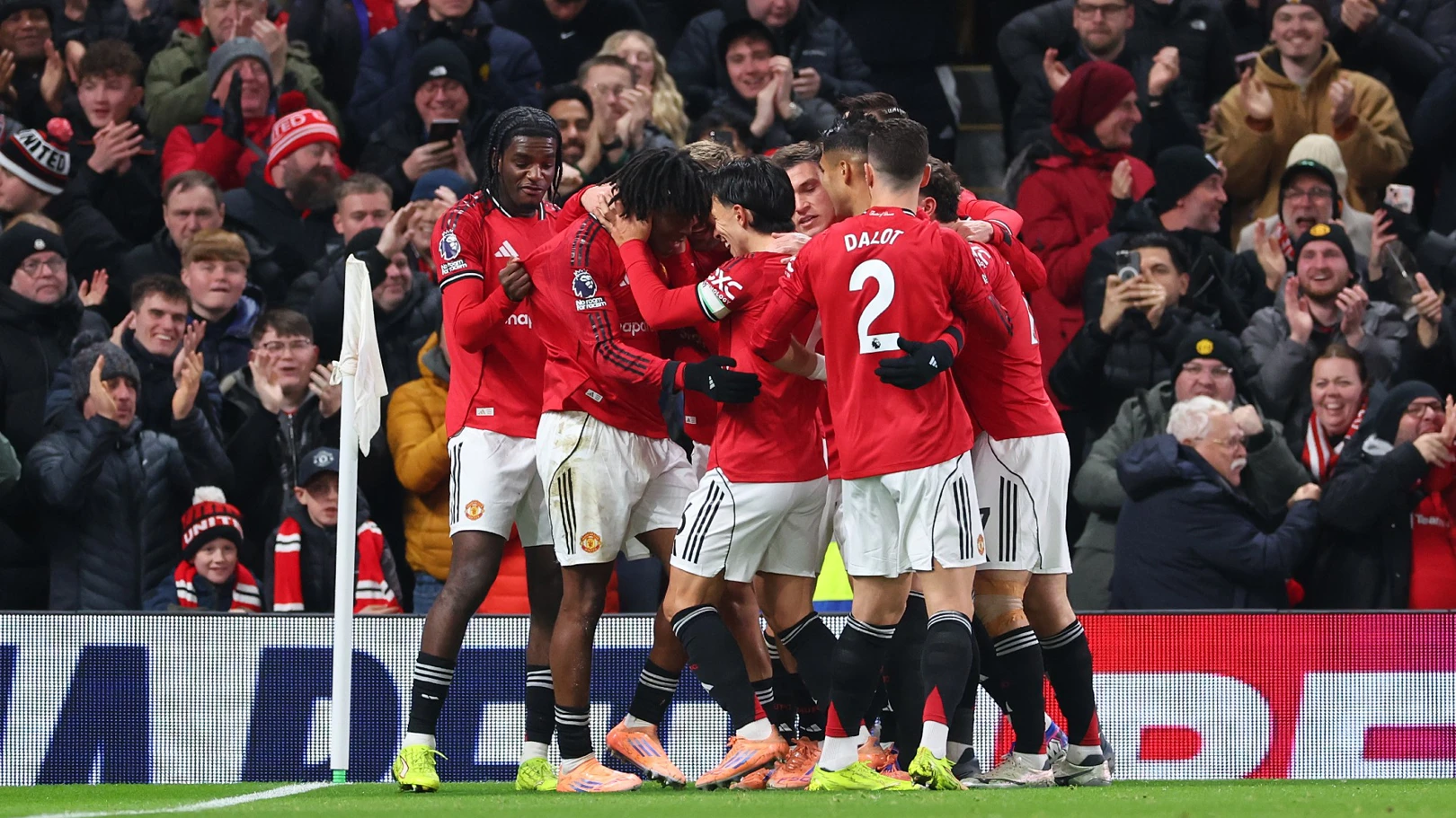 A ESTREIA PERFEITA DE CARRICK: COMO A VITÓRIA POR 2-0 DO MANCHESTER UNITED SOBRE O CITY ACORDOU UM RESSURGIMENTO EM OLD TRAFFORD