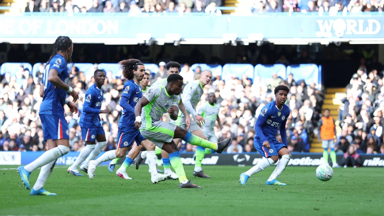Manchester City atropela o Chelsea por 3 a 0 em Stamford Bridge e reacende a briga pelo título da Premier League